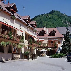 Hotel De La Poste, Corps