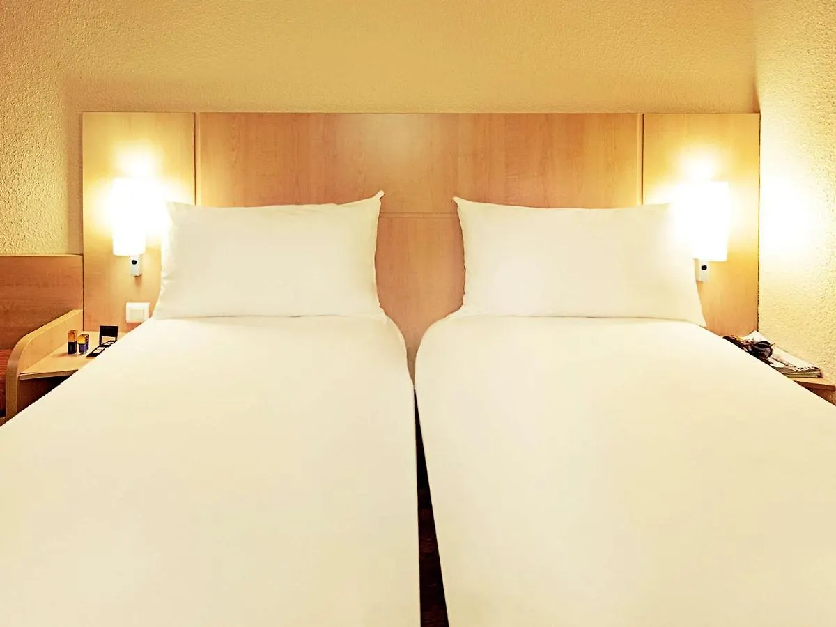 Ibis Loriol Le Pouzin Hotel